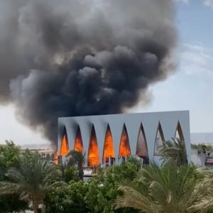 محافظ البحر الأحمر: خروج مصابي حريق الجونة السينمائي من المستشفي والحفل في موعده غدا (فيديو)