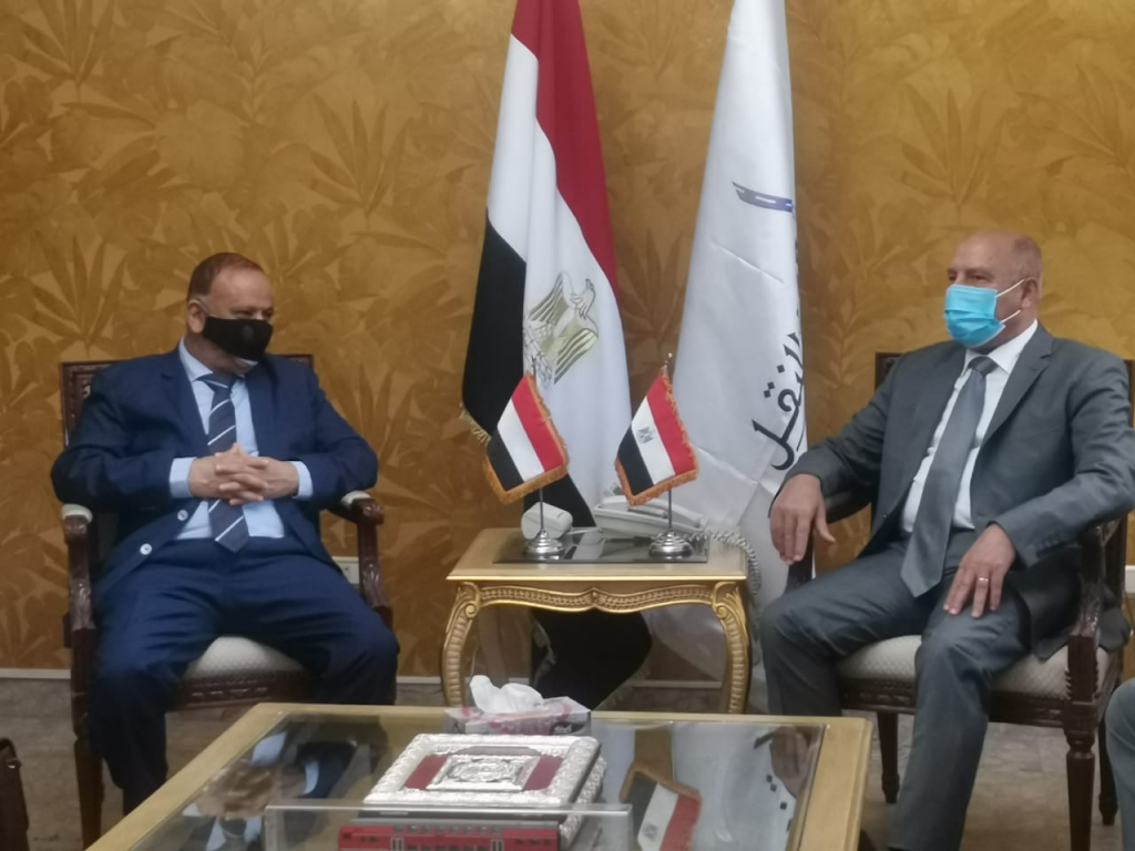 وزير النقل يبحث مع نظيره اليمني التعاون المشترك