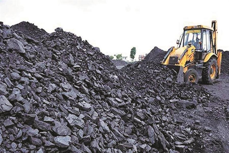 الحظر الإندونيسي لصادرات الفحم يهدد بتقويض احتياجات الطاقة في اقتصادات كبرى