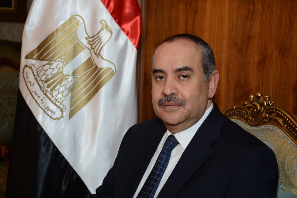 وزير الطيران يتفقد مطار برج العرب الدولي للاطمئنان على جودة الخدمات المقدمة