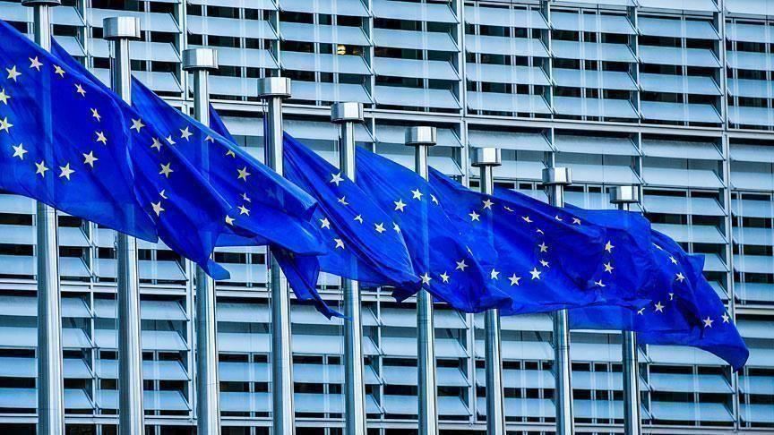 الاتحاد الأوروبي يسترد غرامات متأخرة باستقطاع مخصصات لبولندا