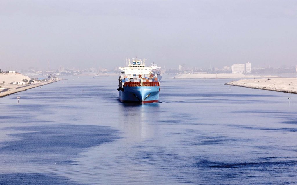 «الطاقة النظيفة» تحد من حلم قناة السويس بالاستحواذ على %15 من ناقلات النفط