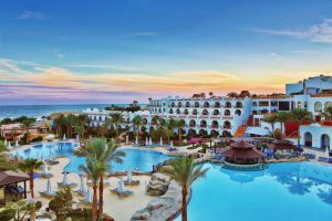 «السياحة» تستهدف حصول 100 فندق في شرم الشيخ على شهادة «الممارسات صديقة البيئة»