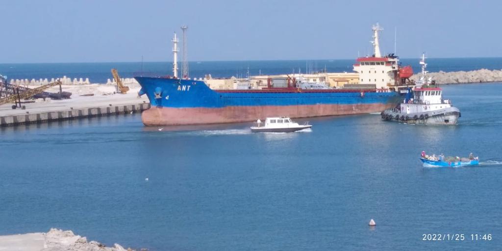 تصدير 7100 طن ملح إلى اليونان عبر ميناءالعريش