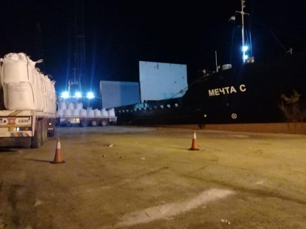 تصدير 3800 طن أسمنت أبيض إلى روسيا عبر ميناء العريش