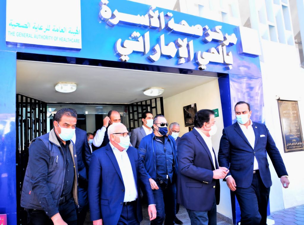 وزير التعليم العالى يشيد بدعم جامعة بورسعيد للمنظومة الطبية