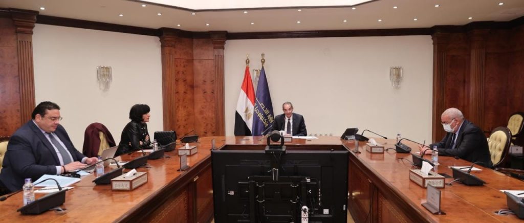 وزير الاتصالات يطلق استراتيجية مصر الرقمية لصناعة التعهيد