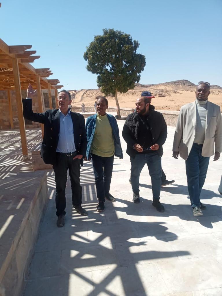 الآثار تتابع آخر مستجدات أعمال تطوير معابد «عمدا والسبوع» بأسوان
