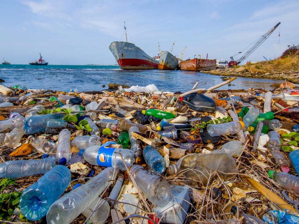 شركات عالمية تترقب بحذر قمة الأمم المتحدة لمكافحة تلوث البلاستيك