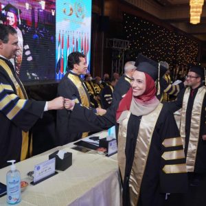 الأكاديمية العربية تحتفل بتخريج دفعة جديدة من كلية الدراسات العليا بالإدارة فرع مصر الجديدة