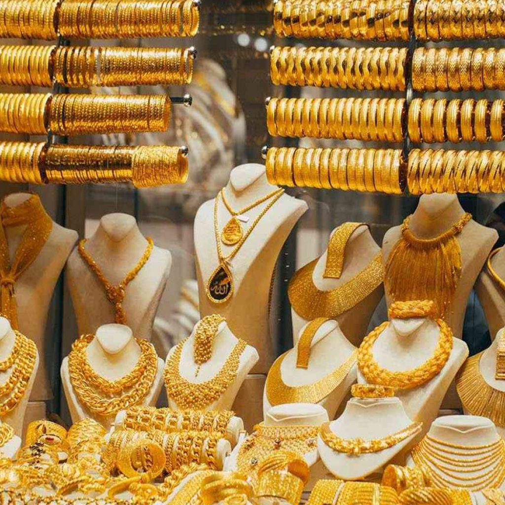 أسعار الذهب في مصر تتراجع وعيار 21 يخسر 20 جنيها للجرام
