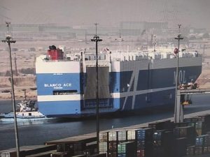 ميناء السخنة يستقبل السفينة BLANCO ACE بحمولة 1513 سيارة