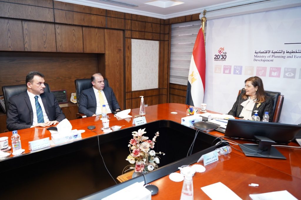 هالة السعيد تبحث مع رئيس البورصة المصرية ورئيس هيئة الأوراق المالية العراقية أوجه التعاون المستقبلي