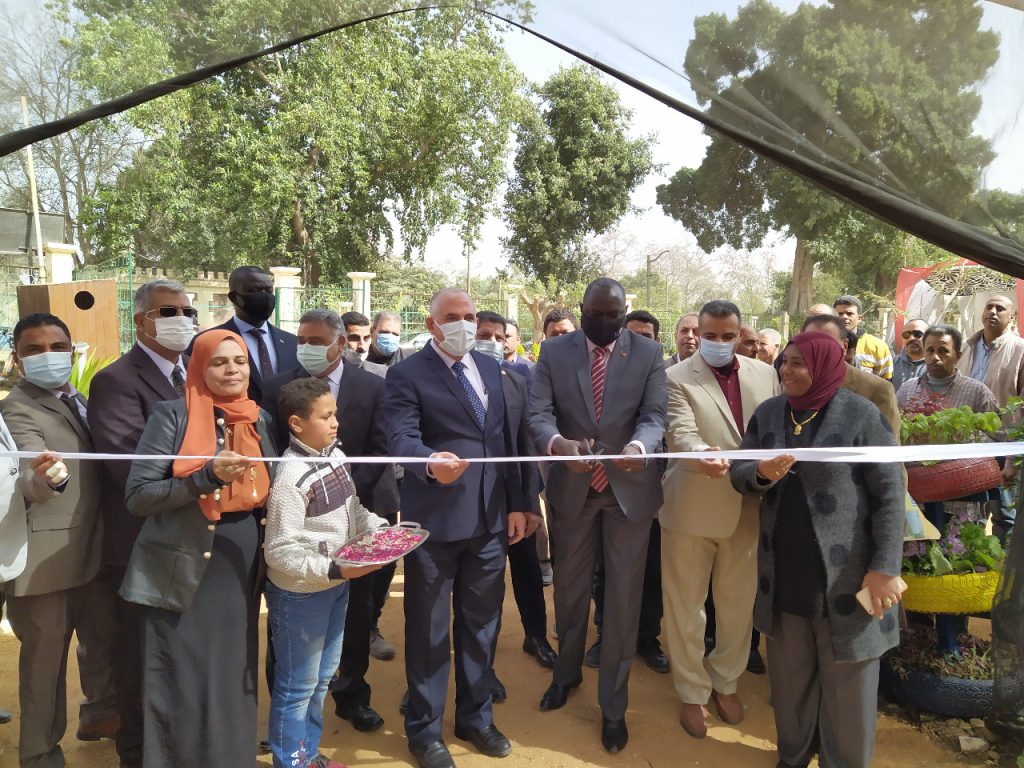 وزير الرى ونظيره بجنوب السودان يفتتحان معرض زهور الربيع بالقناطر الخيرية