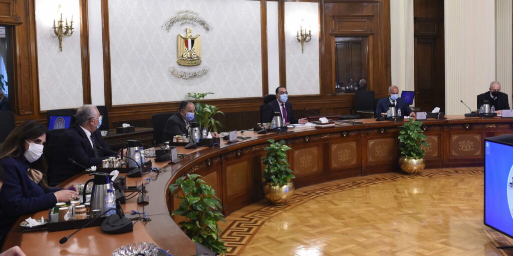 «مدة تخليص الشحنات انخفضت إلى 7.6 يوم في مارس».. رئيس الوزراء يتابع موقف نظام ACI