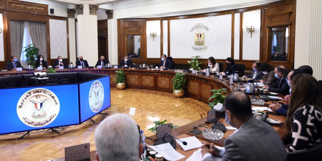 «قبل مغادرتهم ببعثة طرق الأبواب» رئيس الوزراء يلتقى وفدا من أعضاء غرفة التجارة الأمريكية