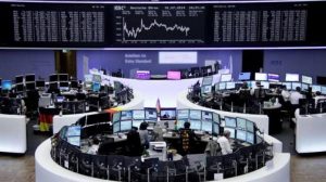 الأسهم الأوروبية تغلق الجمعة مرتفعة وتحقق أول مكاسب أسبوعية