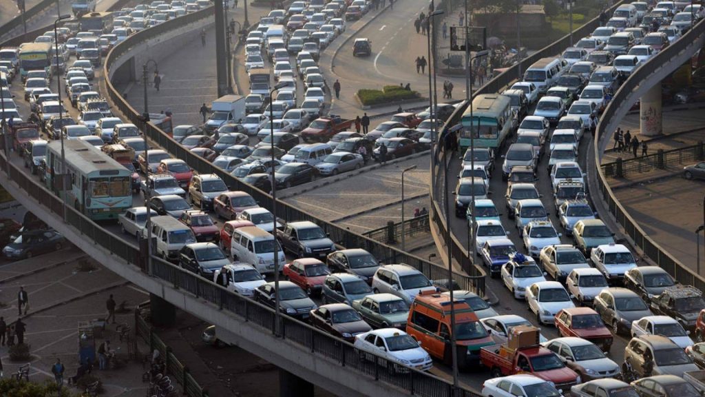 باحثون: 25% من الانبعاثات الضارة الملوثة للبيئة بسبب استخدام وسائل النقل