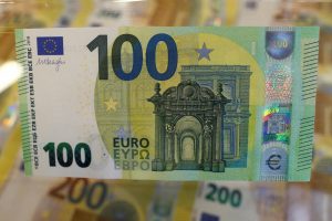 سعر اليورو يرتفع الثلاثاء مع بدء محادثات روسيا وأوكرانيا
