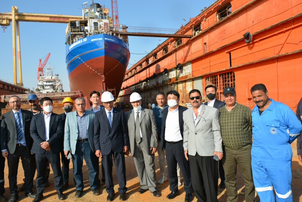 «ترسانة السويس» تبحث التعاون المشترك في بناء السفن مع «هيونداي الكورية»