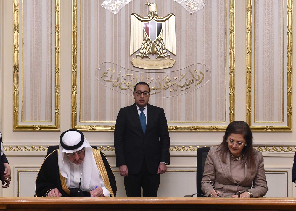 رئيس الوزراء يشهد توقيع اتفاقية بشأن استثمار «الصندوق السعودي» في مصر
