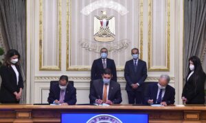 رئيس الوزراء يشهد توقيع بروتوكول تعاون لدعم الشركات الناشئة فى مصر