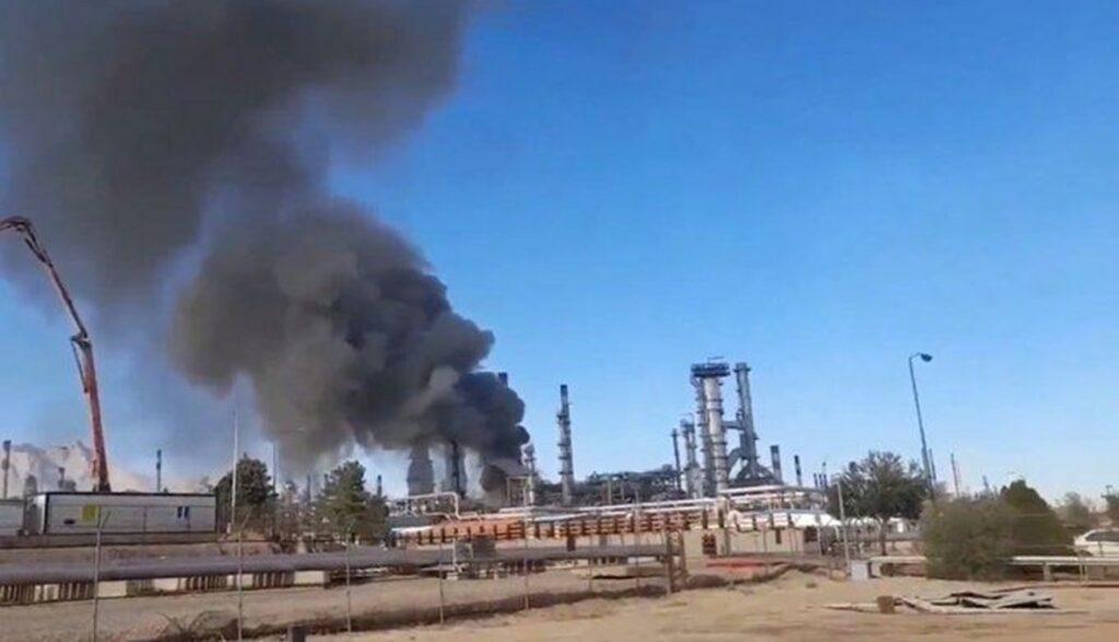 وكالة: النيران تندلع في مصفاة نفط بمدينة أصفهان الإيرانية
