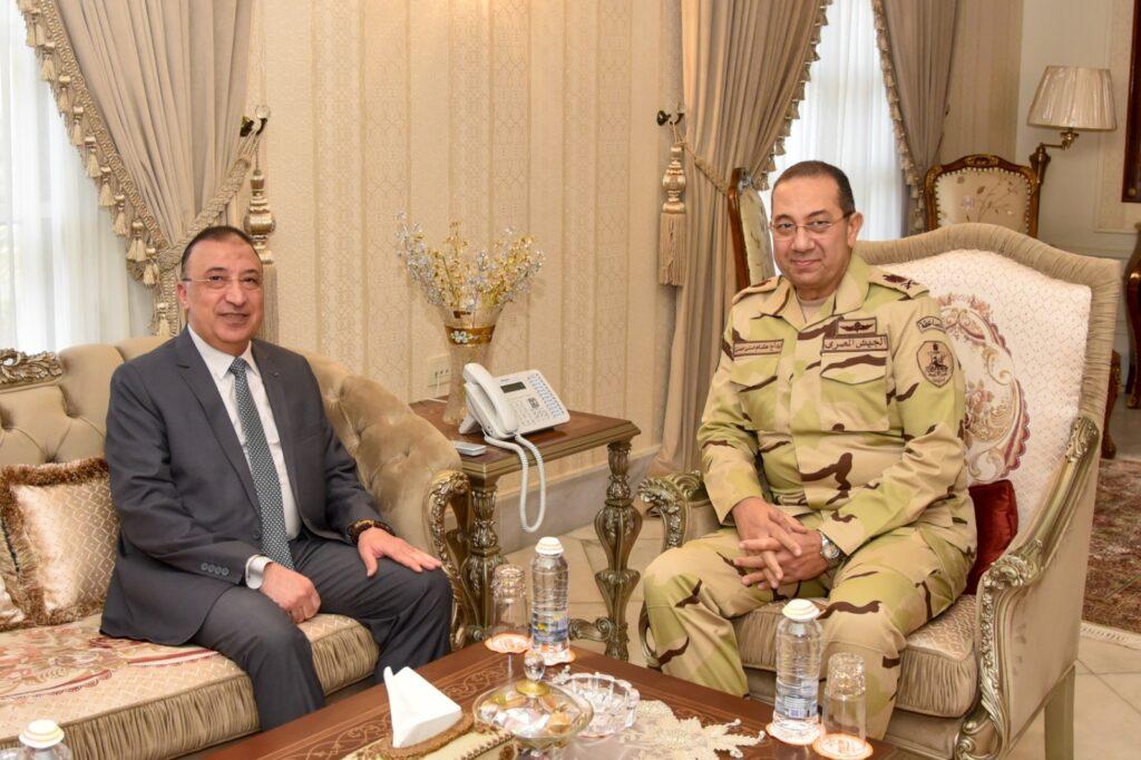 محافظ الإسكندرية يشيد بدور القوات المسلحة لدعم المشروعات الخدمية والتنموية