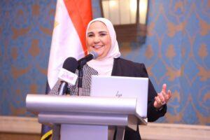 وزيرة التضامن تشهد توقيع عقد شراكة بين «إينوفت وسيرا للتعليم» مع مجموعة نهضة مصر