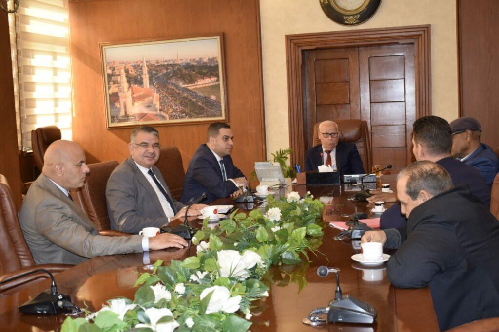 محافظ بورسعيد يبحث سبل التعاون مع الشركة الليبية للاستثمارات