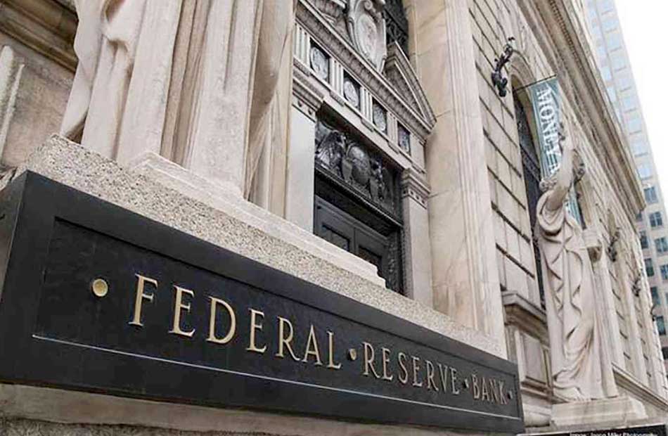 بنك الاحتياطي الفيدرالي يقرر تثبيت سعر الفائدة على الدولار عند 5.33%