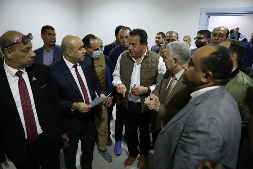 وزير الصحة يتفقد مستشفى إيتاي البارود العام ويوجه باستحداث وحدة قسطرة قلبية