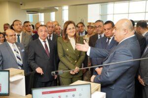 وزيرا التخطيط والتنمية المحلية ومحافظ الإسكندرية يفتتحون مركز خدمات مصر