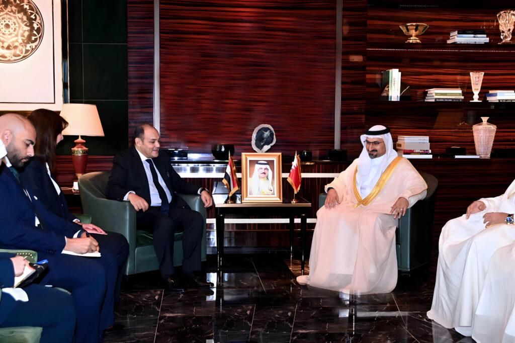 وزير التجارة يعقد جلسة مباحثات موسعة مع نظيره البحريني لبحث سبل تنمية التعاون الاقتصادي بين البلدين