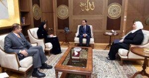 وزيرة التنمية الاجتماعية والأسرة بقطر تعرض على رئيس الوزراء التنسيق في دعم الفلسطينيين