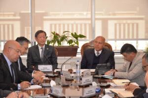 وزير النقل يبحث مع «جايكا» اليابانية التعاون المستقبلي في جميع المجالات