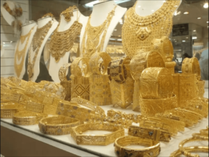 جنون أسعار الذهب في مصر .. عيار 24 قرب 4500 جنيه للجرام بالمصنعية لأول مرة بتاريخه