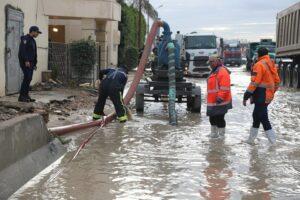 شركة الصرف الصحي بالإسكندرية تكثف جهودها لمواجهة استمرار الطقس غير المستقر