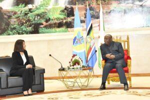 رئيس بوروندي يؤكد حرصه على استمرار التواصل مع مصر ويصفها بـ «الأرض المباركة»