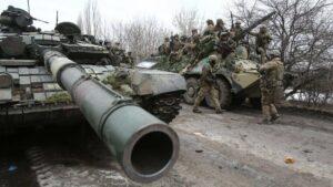 القوات الروسية تهاجم بلدة أفدييفكا الأوكرانية من جميع الجهات