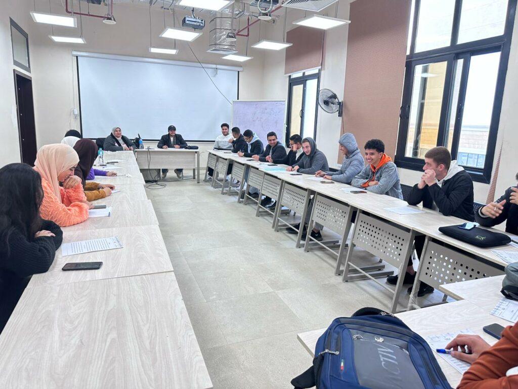 500 طالب وطالبة ينتظمون في معامل المهارات بطب «الإسماعيلية الجديدة الأهلية» و«قناة السويس»