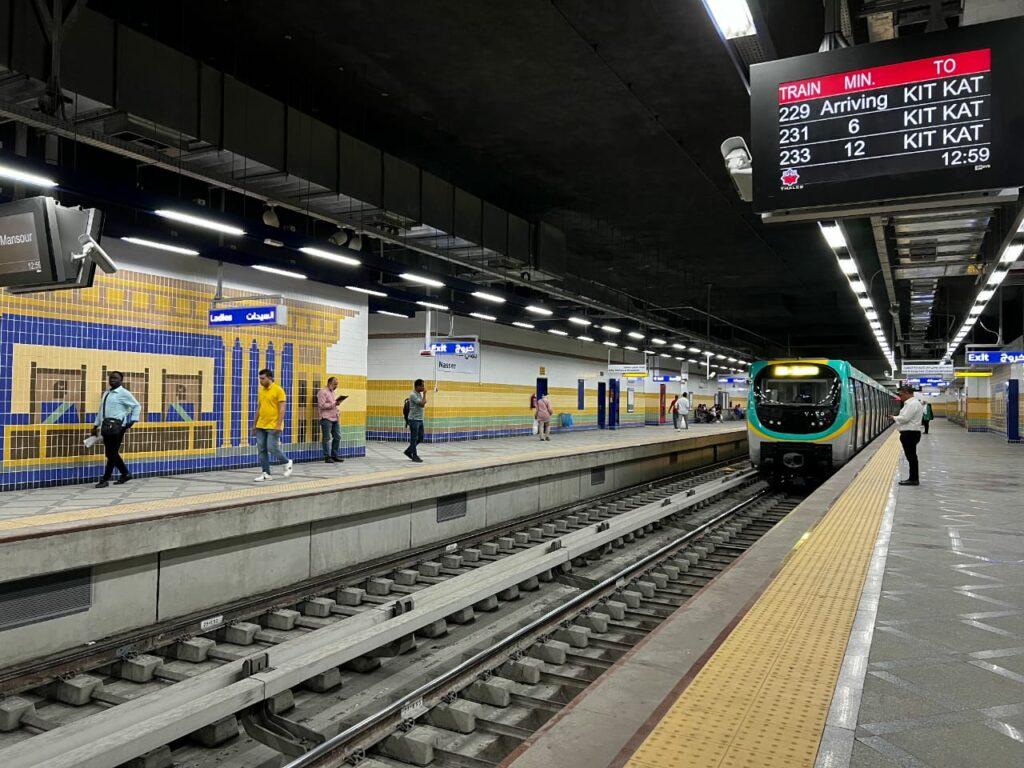 وزارة النقل تعلن مواعيد تشغيل المترو والقطار الخفيف LRT بدءًا من غد