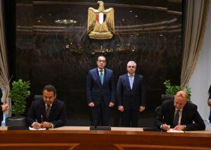 باستثمارات 160 مليون يورو .. رئيس الوزراء يشهد توقيع اتفاقية مع تحالف «سان جوبان» لإقامة مصنع للزُجاج بالسخنة