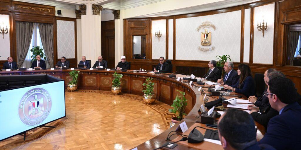 «لخدمات العاملين».. مجلس الوزراء يوافق على إنشاء مكتب متعدد الأنشطة بمدينة الضبعة 