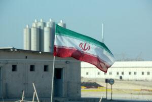 إيران تهدد بضرب المواقع النووية الإسرائيلية إذا تعرضت لهجوم
