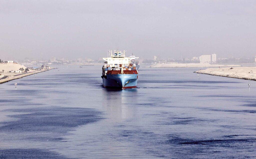 «ربيع» يناقش سياسات إبحار السفن الكورية عبر قناة السويس