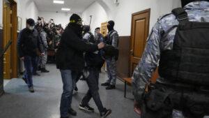روسيا تدرس تشديد قواعد دخول العمال المهاجرين بعد هجوم موسكو