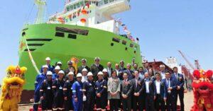 «إكسبريس فيدر» تتسلم أول سفينة حاويات خضراء تعمل بوقود الميثانول
