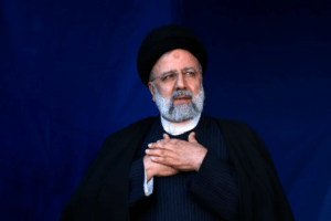 مسؤول إيراني لرويترز: المعلومات الواردة من موقع تحطم طائرة الرئيس «مقلقة للغاية»