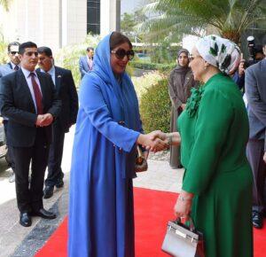 السيدة انتصار السيسي وحرم سلطان عمان تزوران العاصمة الإدارية (صور)